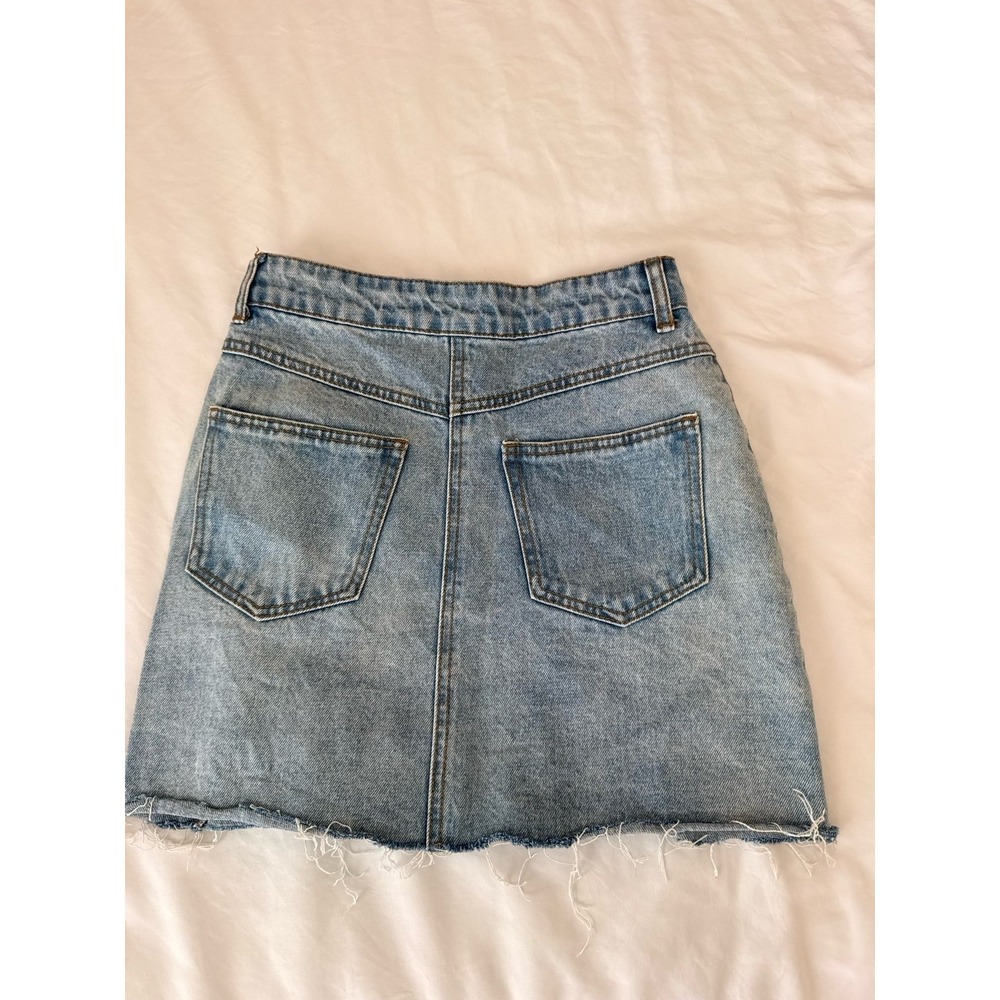 Forever 21‎ women's mini Jean button Skirt size small